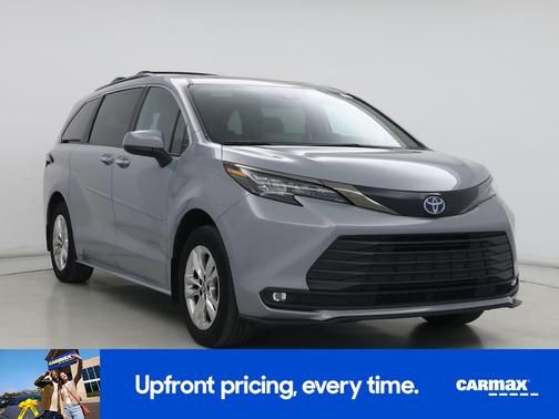 2023 Toyota Sienna Woodland Edition