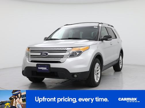 Silver 2014 Ford Explorer XLT
