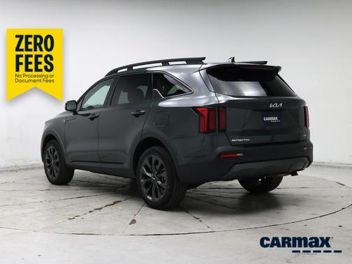 Green 2023 Kia Sorento X-Line EX