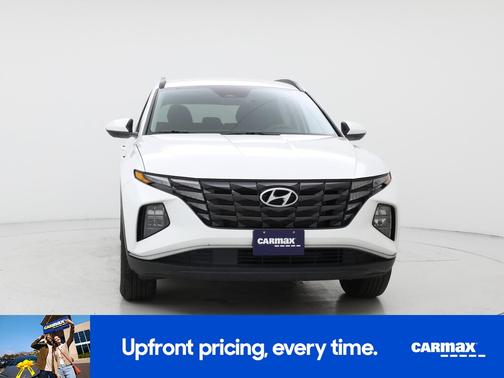White 2024 Hyundai TUCSON SEL