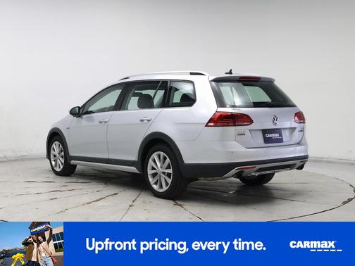 Silver 2017 Volkswagen Golf Alltrack SE
