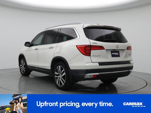 White 2017 Honda Pilot Touring