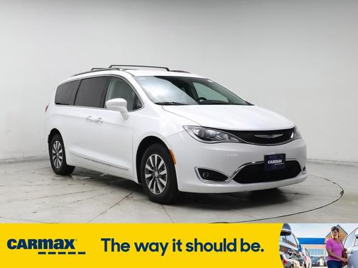 2020 Chrysler Pacifica Hybrid Touring L