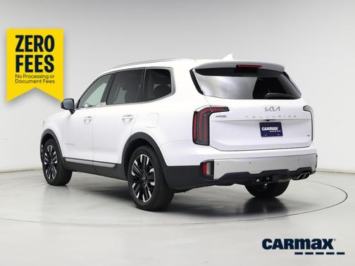 White 2024 Kia Telluride SX