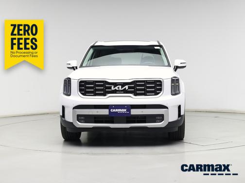 White 2024 Kia Telluride SX