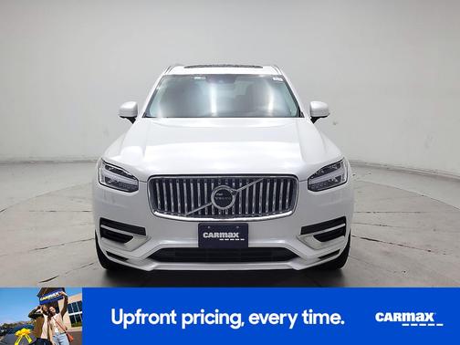 2022 Volvo XC90 Recharge Plug-In Hybrid T8 Inscription Expression