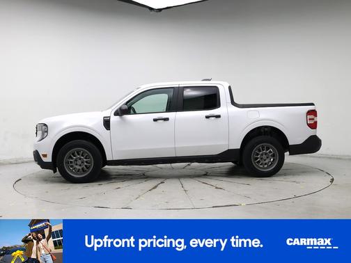White 2025 Ford Maverick XLT