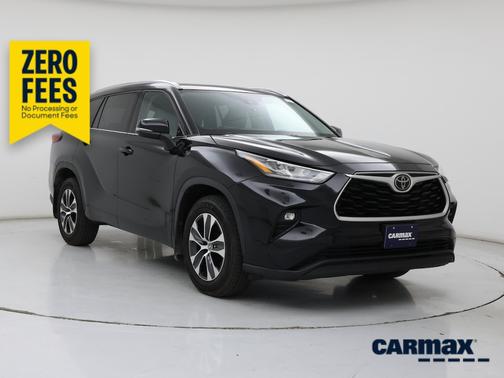 Black 2020 Toyota Highlander XLE