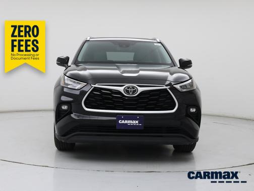 Black 2020 Toyota Highlander XLE