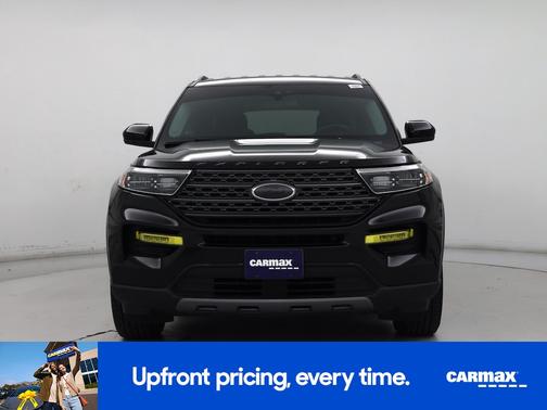 Black 2022 Ford Explorer XLT