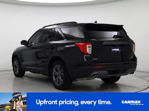 Black 2022 Ford Explorer XLT