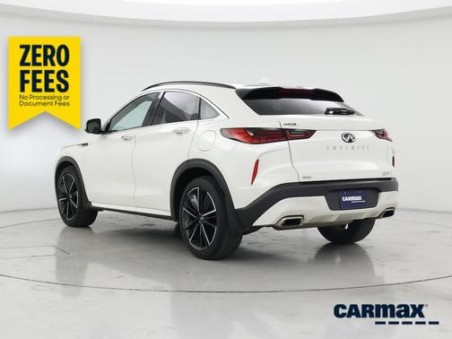 White 2022 INFINITI QX55 Essential