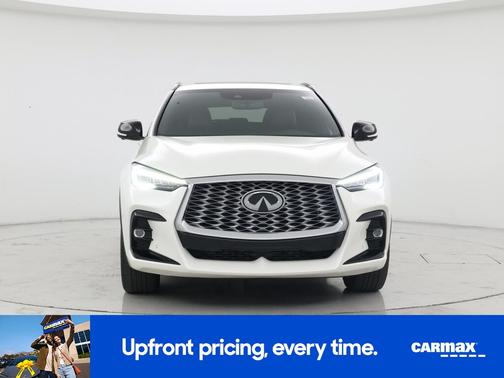 White 2022 INFINITI QX55 Essential