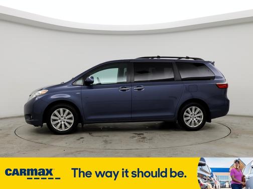 2017 Toyota Sienna XLE