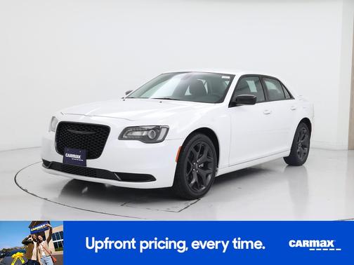 White 2023 Chrysler 300 Touring