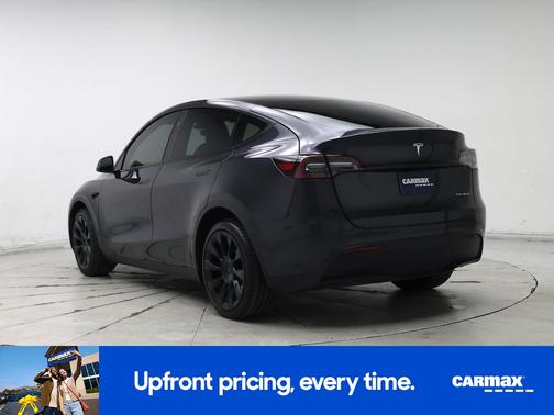 Gray 2024 Tesla Model Y Long Range