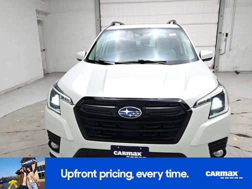 White 2022 Subaru Forester Premium