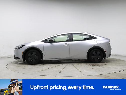 2025 Toyota Prius LE