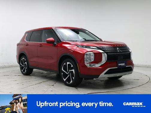 Red 2024 Mitsubishi Outlander SE