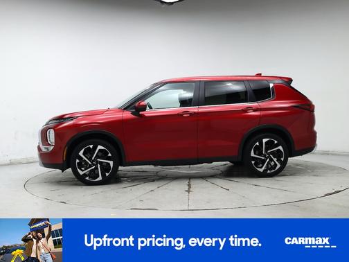 Red 2024 Mitsubishi Outlander SE