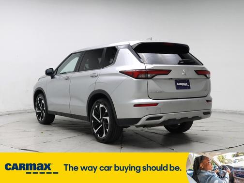 2024 Mitsubishi Outlander SE