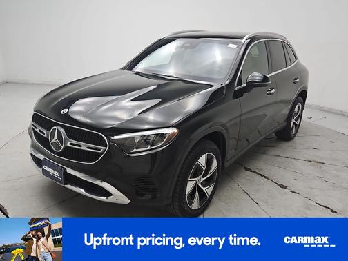 Black 2024 Mercedes-Benz GLC 300