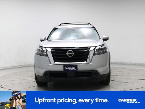 Silver 2022 Nissan Pathfinder SV