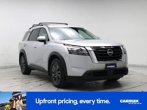 Silver 2022 Nissan Pathfinder SV