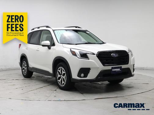 White 2023 Subaru Forester Premium