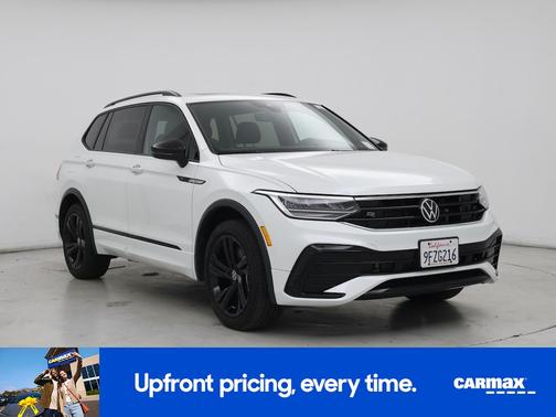 White 2023 Volkswagen Tiguan SE R-Line Black