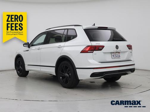 White 2023 Volkswagen Tiguan SE R-Line Black
