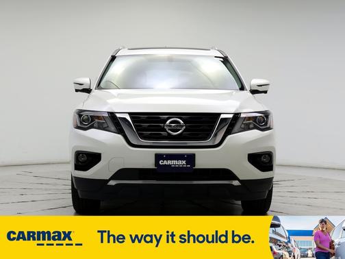 2017 Nissan Pathfinder Platinum