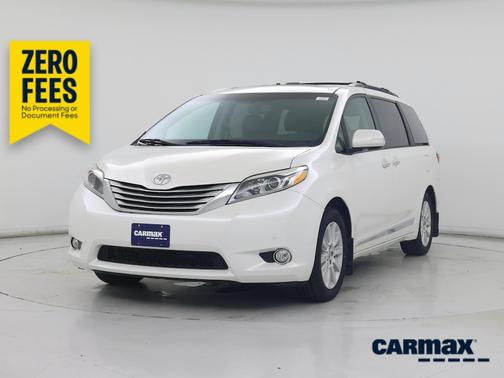 White 2015 Toyota Sienna Limited