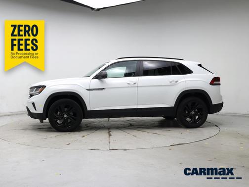 White 2022 Volkswagen Atlas Cross Sport SEL