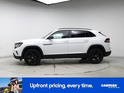 White 2022 Volkswagen Atlas Cross Sport SEL