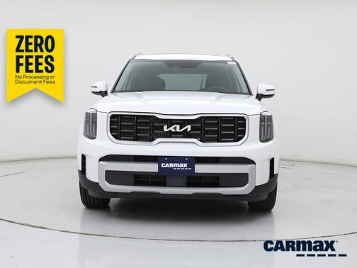 White 2025 Kia Telluride S