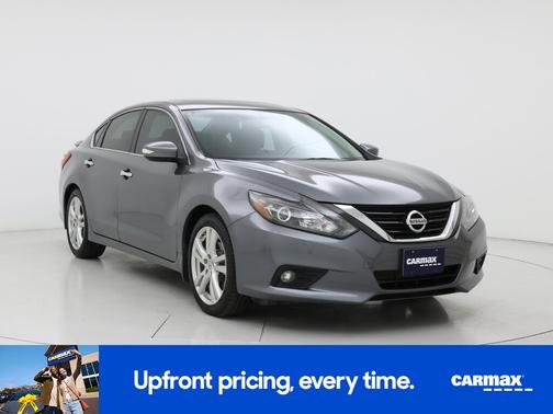 Gray 2016 Nissan Altima SL
