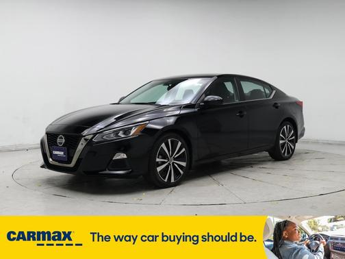 2022 Nissan Altima SR
