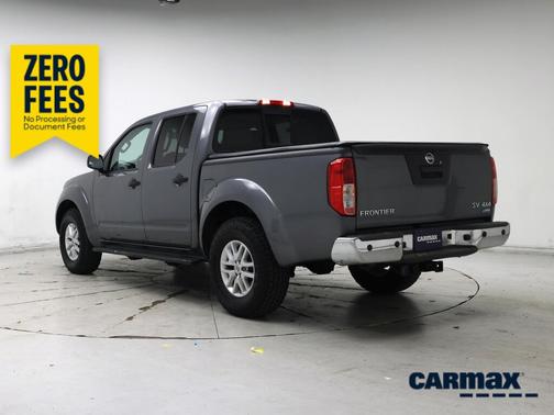 Gray 2017 Nissan Frontier SV