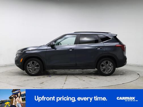 Gray 2024 Kia Seltos S
