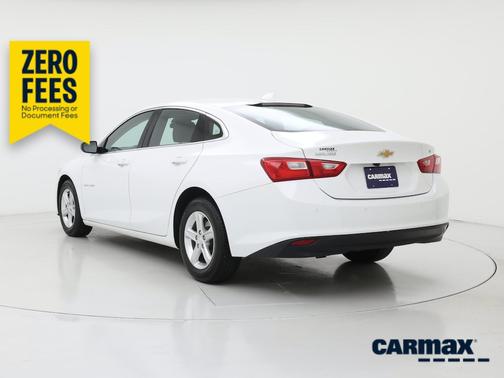 White 2024 Chevrolet Malibu 1LT