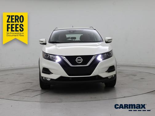 White 2020 Nissan Rogue Sport SV
