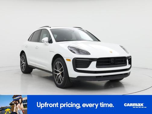 White 2023 Porsche Macan