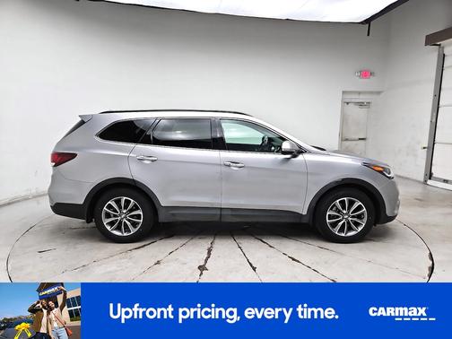 Silver 2018 Hyundai SANTA FE SE