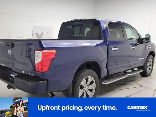 2017 Nissan Titan SL