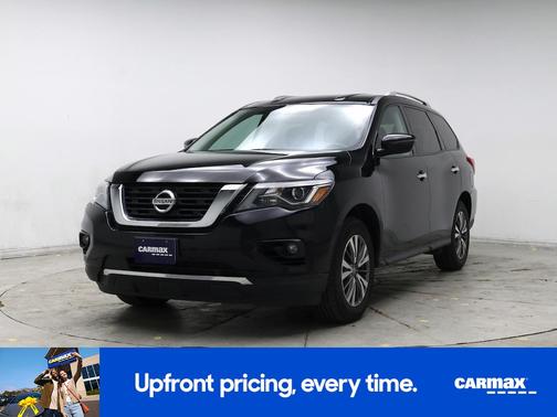 2017 Nissan Pathfinder SV