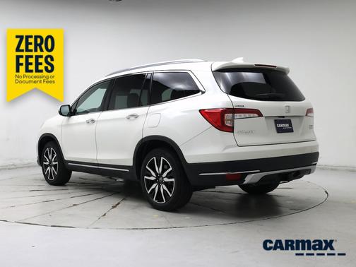 White 2019 Honda Pilot Touring