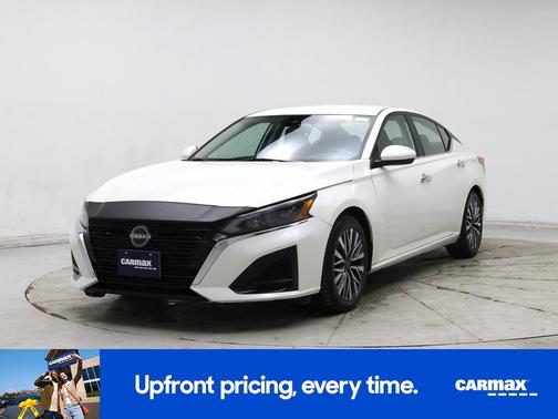2023 Nissan Altima SV