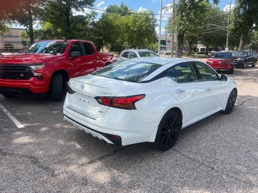 2021 Nissan Altima Platinum Intelligent AWD