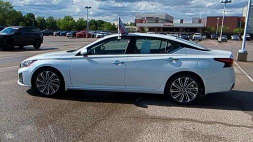 2023 Nissan Altima 2.5 SL